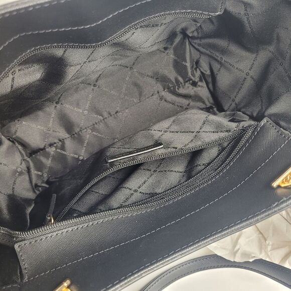 Michael Kors Jet Set Travel LG Chain Shoulder Tote Black Gold - Picture 5 of 7